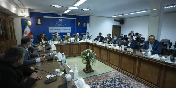 جلسه شورای برنامه ریزی استانداری با حضدر استاندار ومعاونین استاندار وفرماندار اراک