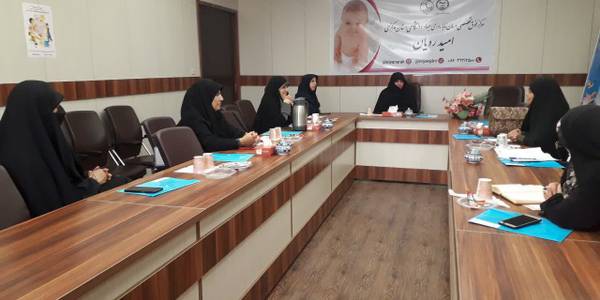 با  حضور سرکار خانم مفتح  زاده  مدیر کل  دفتر زنان  و خانواده  استانداری  مرکزی  در مرکز درمان  ناباروری :امید رویان :  جهاد  دانشگاهی تشکیل شد  .اعضای  کارگروه  در پایان جلسه  از بخشهای  مختلف این مرکز  و نحوه  خدمات دهی  به زوج  های نابارور بازدید به  عمل  آوردند .١٤٠١-٠٨-٠٤