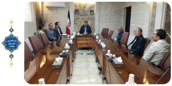 اعضای اتحادیه گل و گیاه محلات مشکلات خود را با فرماندار در میان گذاشتند.