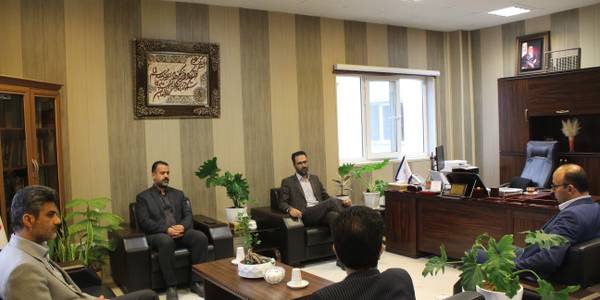 برگزاری نشست با مدیرکل اقتصاد و دارایی