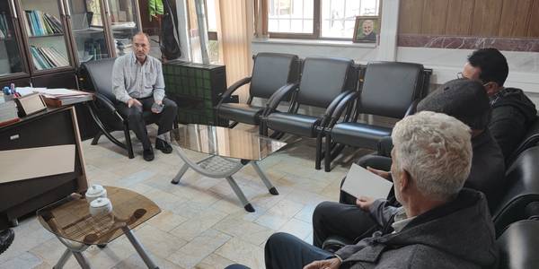 دیدار بخشدار با اعضای تعاونی روستایی روستای کوه سفید