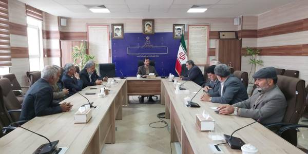 دیدار جمعی از اعضای کانون بسیج پیشکسوتان شهرستان آشتیان با علی وروانی فراهانی سرپرست فرمانداری شهرستان