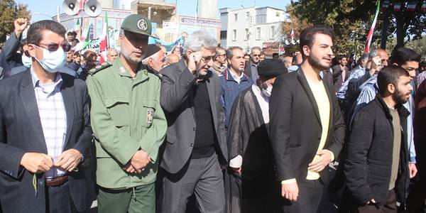 راهپيمايي يوم الله 13 آبان در شهرستان خمين برگزار شد