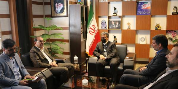 برگزاری آئین تکریم و معارفه سرپرست بنیاد شهید و امور ایثارگران شهرستان شازند