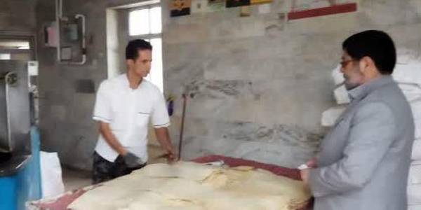 بازدید فرماندار از برخی نانوائیهای سطح شهرستان.