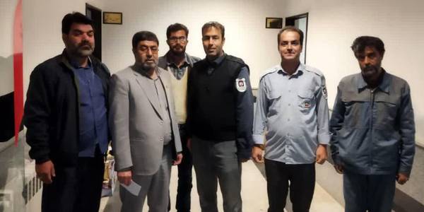 بازدید فرماندار خنداب از واحد آتش نشانی جاورسیان