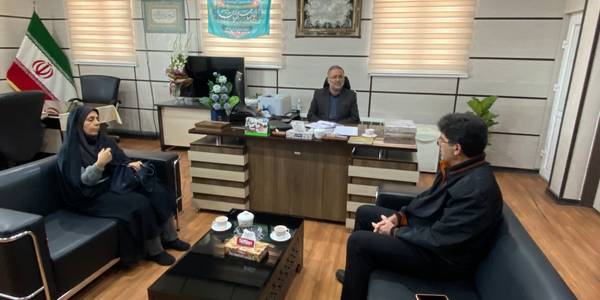 دیدار کارچی رئیس اداره هلال احمر شهرستان ،دکتر فردوسی  ریئس شبکه بهداشت و درمان و دکتر اسحاقی رئیس مرکز بهداشت شهرستان با قاسمی سرپرست فرمانداری شهرستان