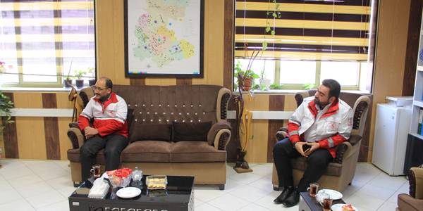 جلسه بررسی راهکارهای افزایش همکاری دفتر امور روستایی و شوراها با هلال احمر استان