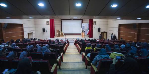 خانواده‌ها نقش مهمی در ارتقای فرهنگ مطالعه دارند