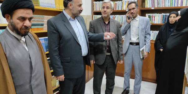 کتابخانه اداره زندان شهرستان خمین افتتاح شد