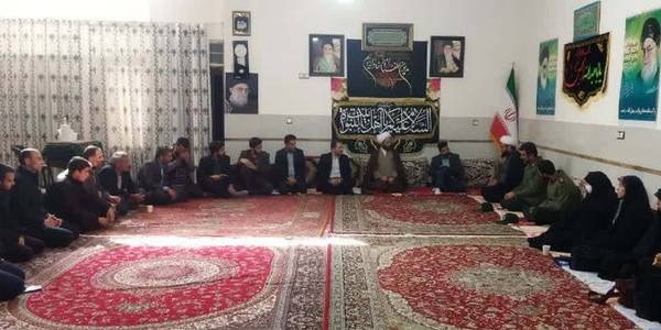 دیدار فرماندار خنداب با جمعی از بسیجیان شهرستان