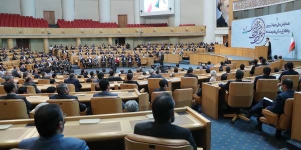 روابط‌عمومی‌ها نقش مهمی در مقابله با تلاش دروغ‌پردازان برای گمراه‌سازی جامعه دارند