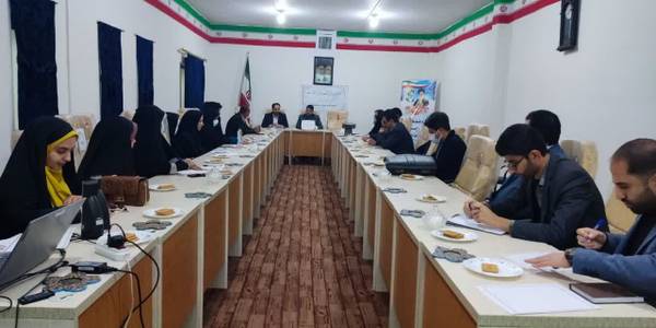 جلسه شورای آموزش و پرورش شهرستان و همچنین شورای پشتیبانی سوادآموزی مرتبط با آبانماه روز شنبه ۱۴۰۱-۸-۲۸ به ریاست محمد رضا رضایی فرماندار محترم و با حضور اعضا در محل آموزش و پرورش شهرستان برگزار گردید.