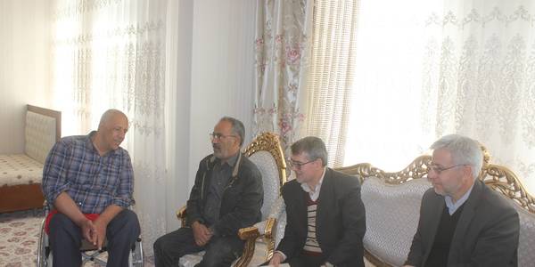 فرماندار با تعدادی از جانبازان هشت سال دفاع مقدس شهرستان خمین دیدار کرد