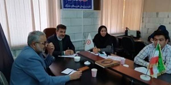 جلسه و نشست فرماندار شهرستان شازند با چند تن از توانخواهان بهزیستی شهرستان