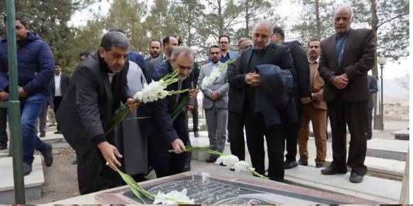 عزت الله ضرغامی وزیر گردشگری در شهرستان دلیجان حضور یافت