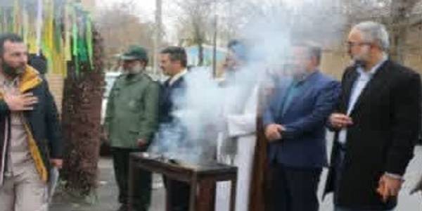 برگزاری مراسم بدرقه اردوی راهیان نور دانش آموزان بسیجی شهرستان شازند