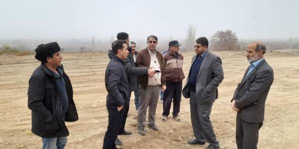 بازدید میدانی محمدرضا رضایی فرماندار شهرستان تفرش و سایر مسئولین از نهضت ملی مسکن فاز ۲ و فاز اول مسکن ملی شهرک امام خمینی شهرستان تفرش.