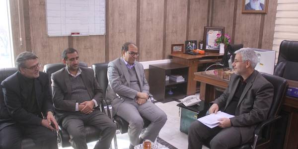 نشست مدیر کل بنیاد شهید و امور ایثارگران استان با فرماندار شهرستان خمین برگزار شد