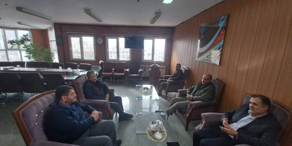 آمره ای مدیرعامل شرکت آب منطقه ای استان با حضور در فرمانداری با محمدرضا رضایی  فرماندار شهرستان تفرش دیدار و در خصوص موضوعات مربوط و پروژه های در دست اقدام بحث و تبادل نظر نمود.