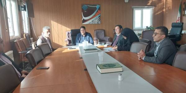 جلسه گاز رسانی واحدهای خارج از محدوده روستاهای بخش مرکزی تفرش به ریاست محمدرضا رضایی فرماندار شهرستان تفرش و با حضور سعید مویدی معاون فرماندار و محسن درودیان بخشدار مرکزی و سایر اعضاء در محل فرمانداری برگزار گردید.