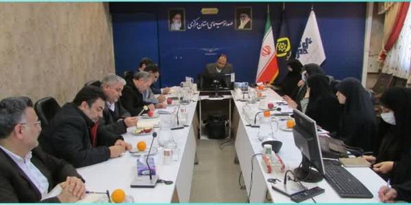 نشست مدیر کل دفتر امور بانوان و خانواده به همراه کارگروه  تخصصی الگوی سوم زن مسلمان با مدیرکل ومعاونین و برخی مدیران بخش  های مختلف  صدا و سیمای  استان در سالن جلسات صدا و سیما پیرامون برنامه ریزی برای معرفی بانوان شاخص استان برگزار گردید . ١٤٠١-٠٩-١٣