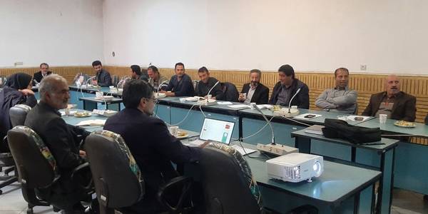 برگزاری شصت و پنجمین و شصت و ششمین کارگاه آموزشی ویژه دهیاران بخش مرکزی و زاویه شهرستان زرندیه