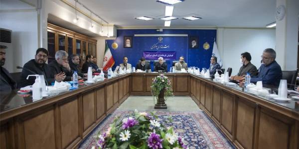 همایش فرمانداران استان به ریاست نظری معاون سیاسی،امنیتی و اجتماعی و با حضور دوتن از مشاوران معاون سیاسی، امنیتی و انتظامی وزیر کشور برگزار شد.