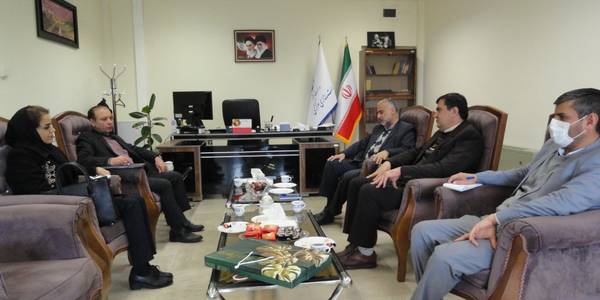 برگزاری جلسه با مدیر شرکت بیمه رازی سرپرستی استان مرکزی