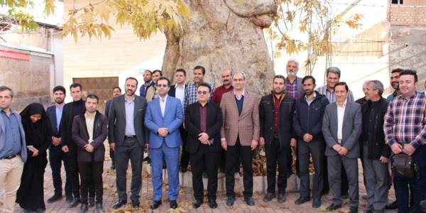 بازدید مدیر کل دفتر امور روستایی و شوراها از روستای واران شهرستان دلیجان