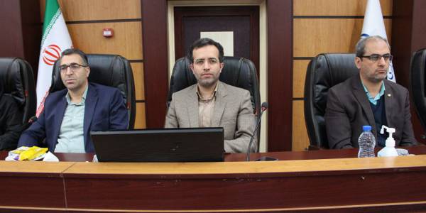 برگزاری گارگاه آموزشی مدیریت بحران در روستاها با موضوع کاهش مخاطرات سیلاب در روستاها و کمک به اجرای طرح زمستانه ویژه دهیاران بخش های تابعه شهرستان اراک