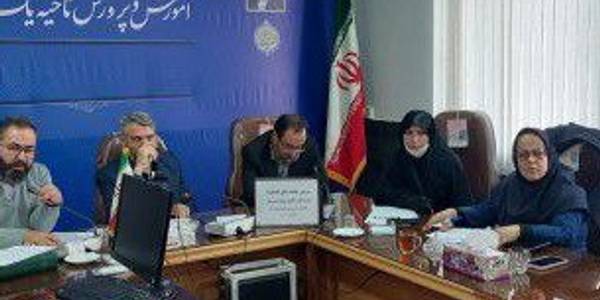 برگزاری دوره آموزشی ویژه روسای انجمن اولیا و مربیان مدارس اراک در راستای حمایت از کالای ایرانی