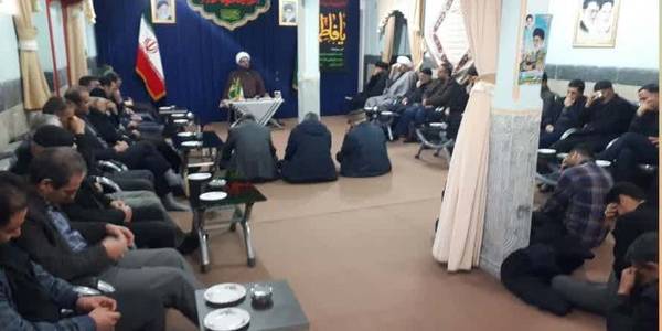 برگزاری مراسم سوگواری یاس نبوی در دفتر امام جمعه