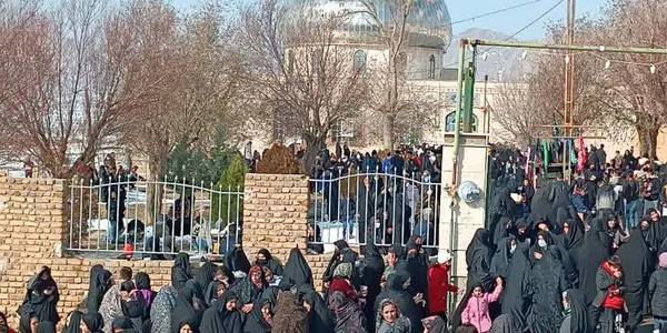 پیاده روی بانوان در سالروز شهادت دخت نبی مکرم اسلام (ص) حضرت فاطمه الزهرا سلام الله علیها