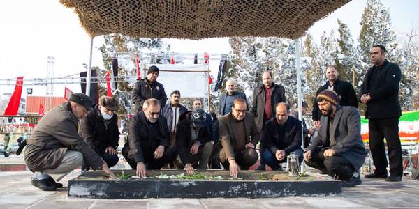 زیارت قبور شهدای خوشنام