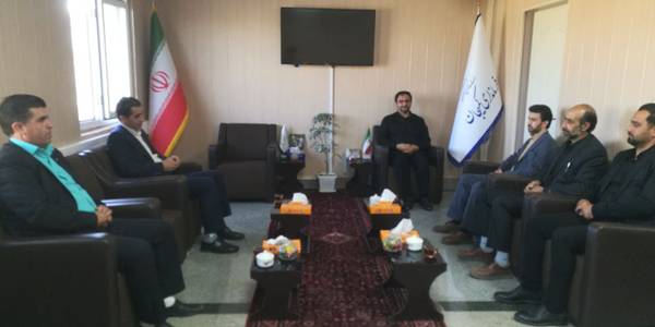 دیدار شهردار ، رئیس و اعضای شورای اسلامی شهر میلاجرد با ابراهیم رستمی فرماندار شهرستان کمیجان به مناسبت هفته دولت