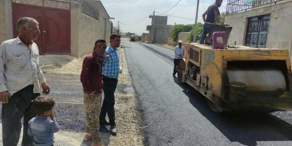 اجرای پروژه آسفالت معابر روستای امامزاده عباس