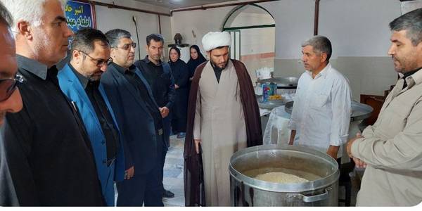 طبخ ۲۵۰۰ پرس غذا برای محرومان توسط مرکز نیکوکاری روستای اسفندان