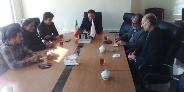 نشست شورای اسلامی شهرستان خنداب با فرماندار