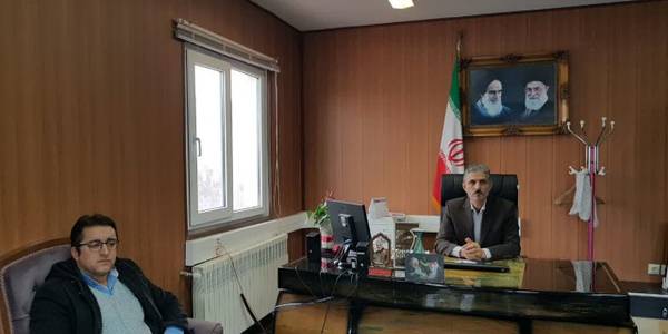 صبح امروز ،جلسه ستاد بیماری کرونای استان بریاست مخلص الائمه استاندار مرکزی وبا حضور مسئولین استانی و سعید مویدی معاون فرماندار تفرش بصورت ویدیو کنفرانس تشکیل و برگزار شد. -