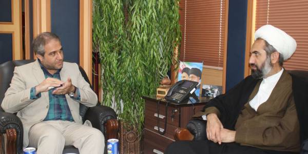 دیدار حجت الاسلام مبارک آبادی رئیس هیئت نظارت بر انتخابات استان مرکزی با مهدی الیاسی معاون استاندار و فرماندار ویژه شهرستان ساوه