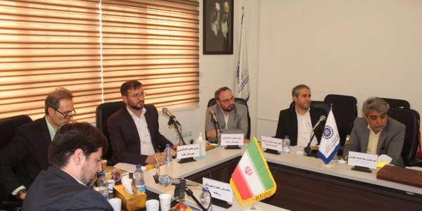 جلسه ستاد اقتصاد مقاومتی و کمیته حمایت قضایی از سرمایه گذاری و تولید شهرستان ساوه