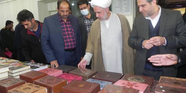 نمایشگاه کتاب در فرهنگسرای اداره فرهنگ و ارشاد اسلامی ساوه آغاز به کار کرد