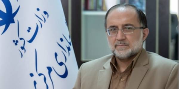 سید مجتبی آل یاسین معاون توسعه مدیریت و منابع استانداری در نامه به اعضای شورای اداری استان لزوم ضرورت صرفه جویی در مصرف  دورکاری در روزهای ۲۲ و ۲۹ دی ماه را  ابلاغ نمود.