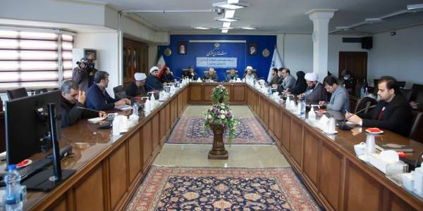 استاندار مرکزی: دهه مبارک فجر فرصتی برای تبیین دستاوردهای انقلاب اسلامی است