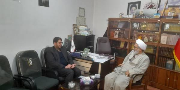 حضور فرماندار شهرستان تفرش در دفتر امام جمعه شهرستان وگفتگووتبادل نظر  در خصوص مسائل شهرستان خصوصا مباحث فرهنگی شهرستان