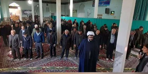 حضورفرماندارخنداب در نماز جمعه شهر جاورسیان