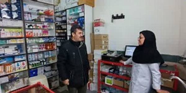 بازدید فرماندار شهرستان شازند از داروخانه های شهرهای شازند و مهاجران