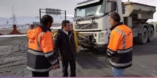 حضور و بازدید فرماندار شهرستان شازند از مراکز راهداری، امداد و نجات و روستاهای بخش قره کهریز