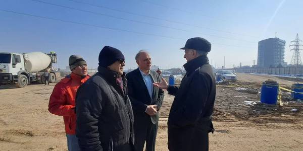 بازدید از روند اجرای عملیات بتن ریزی عرشه غربی تقاطع غیر همسطح میدان امام خمینی (ره)